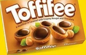 TOFFIFEE Bomboane cu alune de pădure, 125 g, 15 bucăți