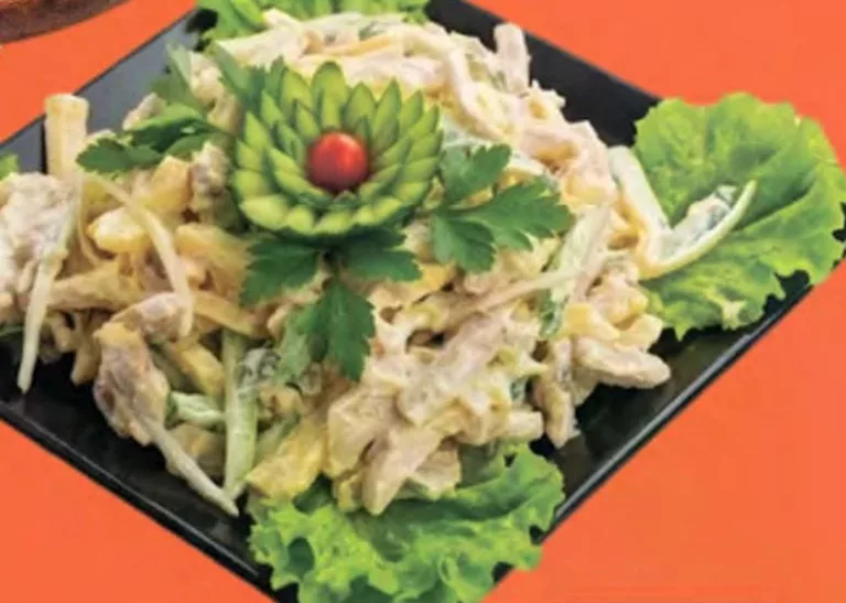 Salată din file de găină cu cașcaval, 1 kg