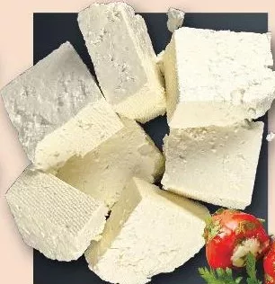 CAMELIA Deliciu de brânză, 30% grăsime, kg