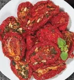 В’ялені помідори в олії зі спеціями 1 kg