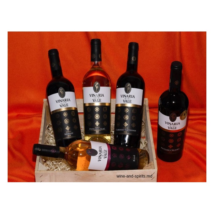 Vinăria din Vale Motive vin sec 0.75 L în sortiment