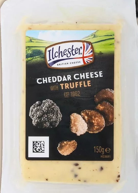 Сир Ilchester Wensleydale з трюфелем, 52%, 150 г; на фото Cheddar with Truffle (суперечність)