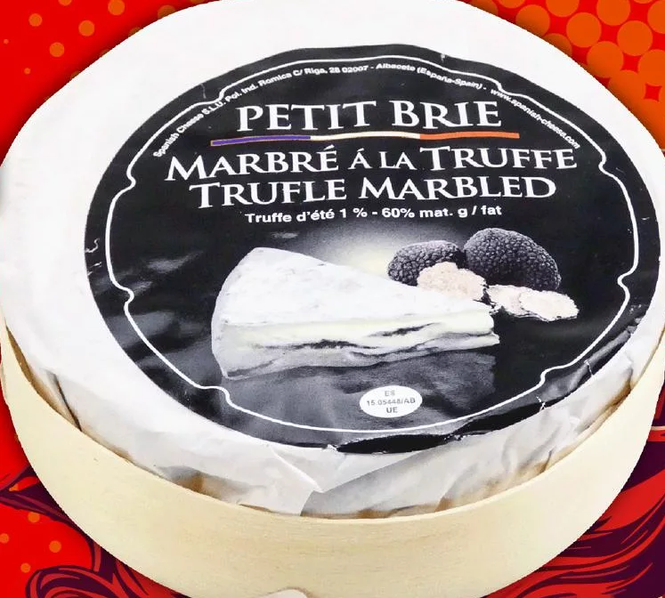 Сир La Leyenda Mini Brie з трюфелем, 60%, 210 г, ціна за 100 г