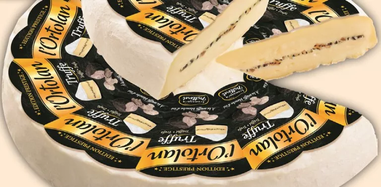 Сир брі L’Ortolan з трюфелем 55%, 100 г