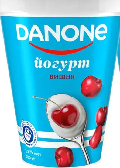 Йогурт Danone вишня / персик 3,2%, 260 г, ассортимент; запасы ограничены, не все магазины, до исчерпания
