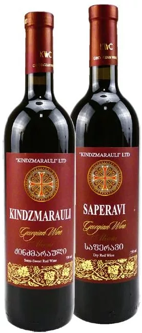 от Вино Алиони красное сухое/полусухое, 0.75л; фото Kindzmarauli полусладкое/Saperavi сухое; подпись Греция, этикетка Грузия; избыток алкоголя вреден; запас ограничен, пока есть, не все магазины