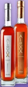Бренді AleXX срібний / золотий, 0,5 л, Україна; ціна від 349,00; 27.10–09.11.2026, за наявності акційного товару, асортимент може бути не в усіх магазинах VARUS, ціна з ПДВ