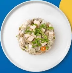 Salată Fermierska cu pui, 100 g; producție proprie LotOK